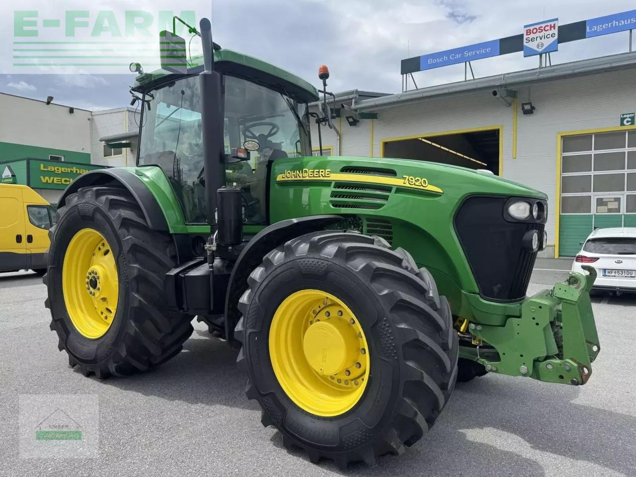 John Deere 7920 - Tractor: afbeelding 2 John Deere 7920 - Tractor: afbeelding 2
