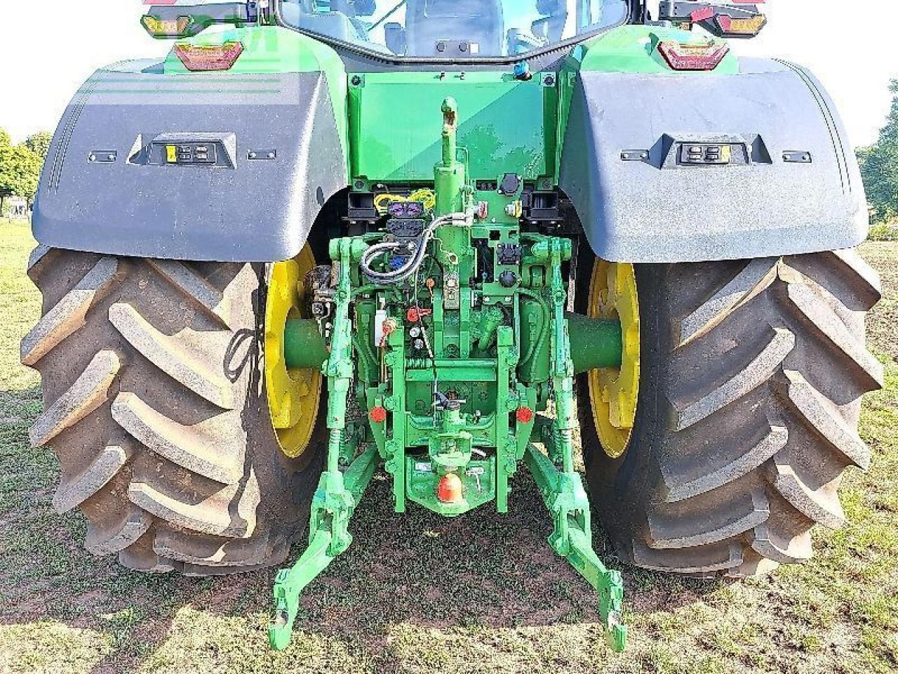 John Deere 7r 310 e23 - Tractor: afbeelding 5 John Deere 7r 310 e23 - Tractor: afbeelding 5