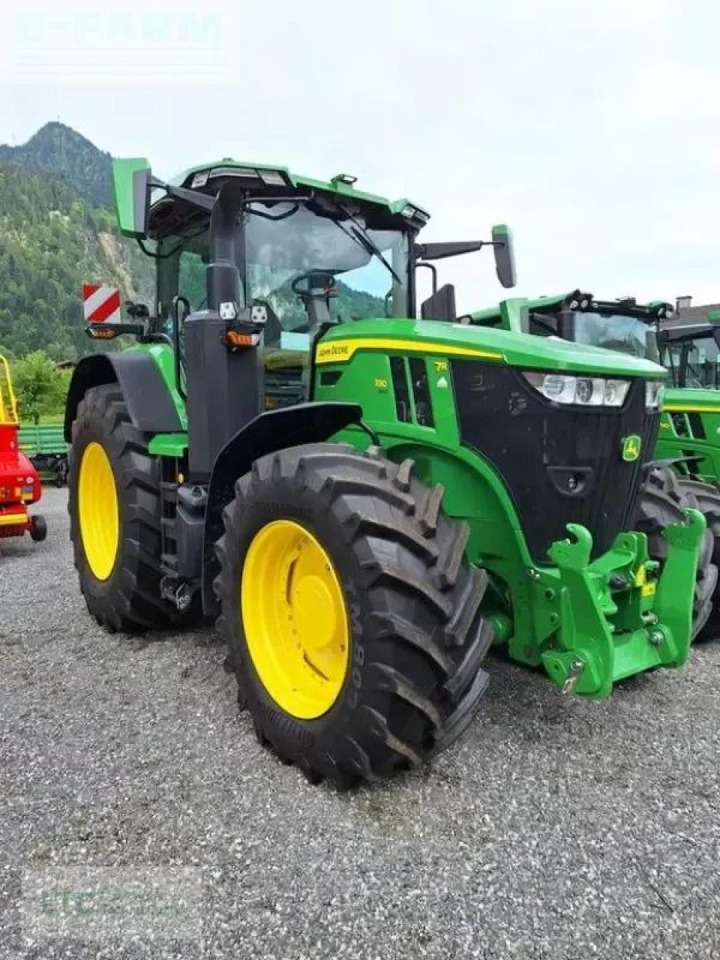 John Deere 7r 330 - Tractor: afbeelding 1 John Deere 7r 330 - Tractor: afbeelding 1