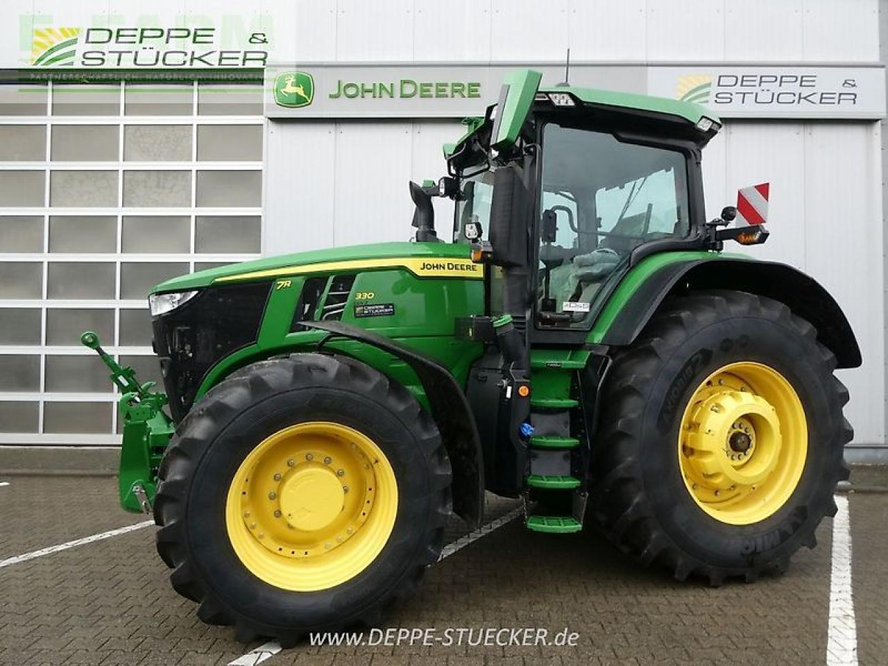 John Deere 7r 330 - Tractor: afbeelding 2 John Deere 7r 330 - Tractor: afbeelding 2