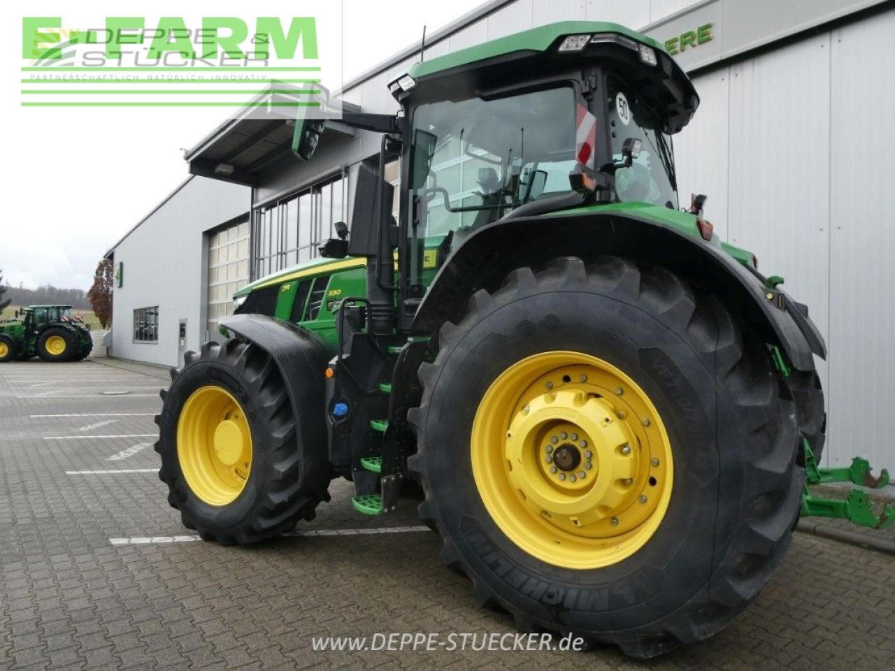 John Deere 7r330 - Tractor: afbeelding 3 John Deere 7r330 - Tractor: afbeelding 3