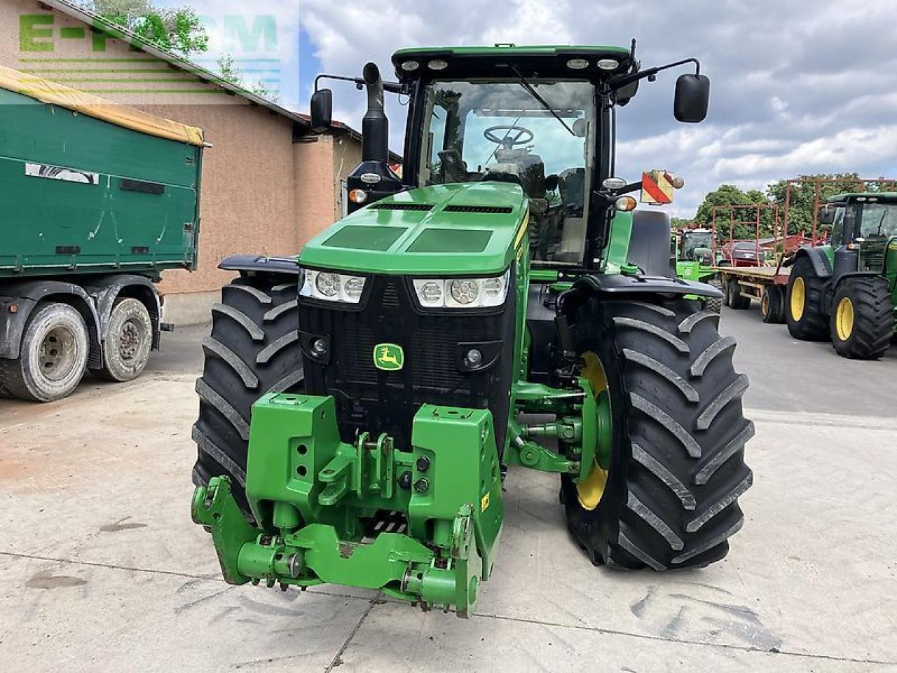 John Deere 8270r *e23* motor neu - Tractor: afbeelding 4 John Deere 8270r *e23* motor neu - Tractor: afbeelding 4