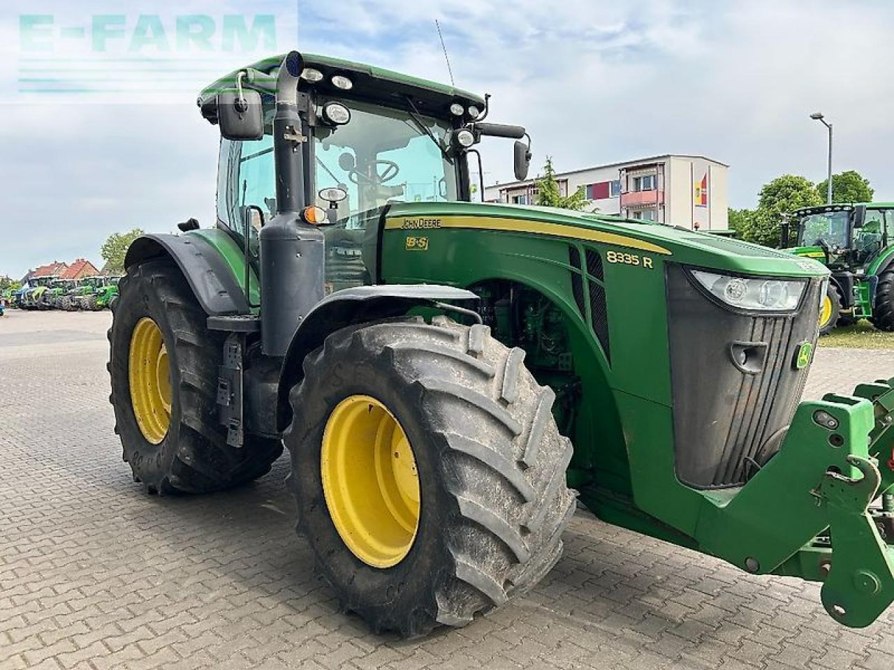 John Deere 8335r - Tractor: afbeelding 5 John Deere 8335r - Tractor: afbeelding 5