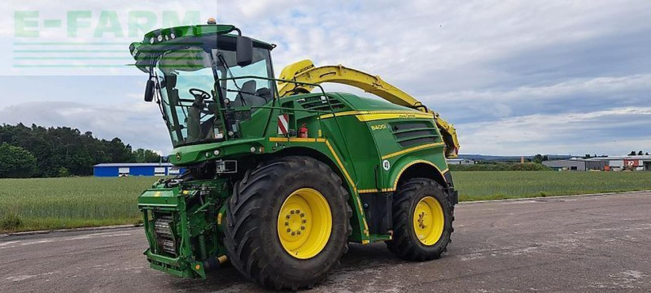 John Deere 8400 - Hakselaar: afbeelding 1 John Deere 8400 - Hakselaar: afbeelding 1