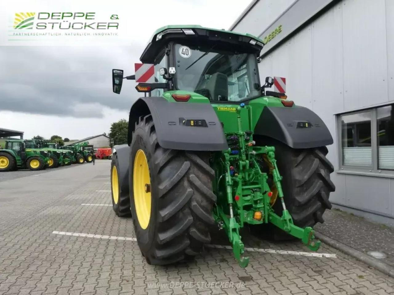John Deere 8r 340 - Tractor: afbeelding 4 John Deere 8r 340 - Tractor: afbeelding 4