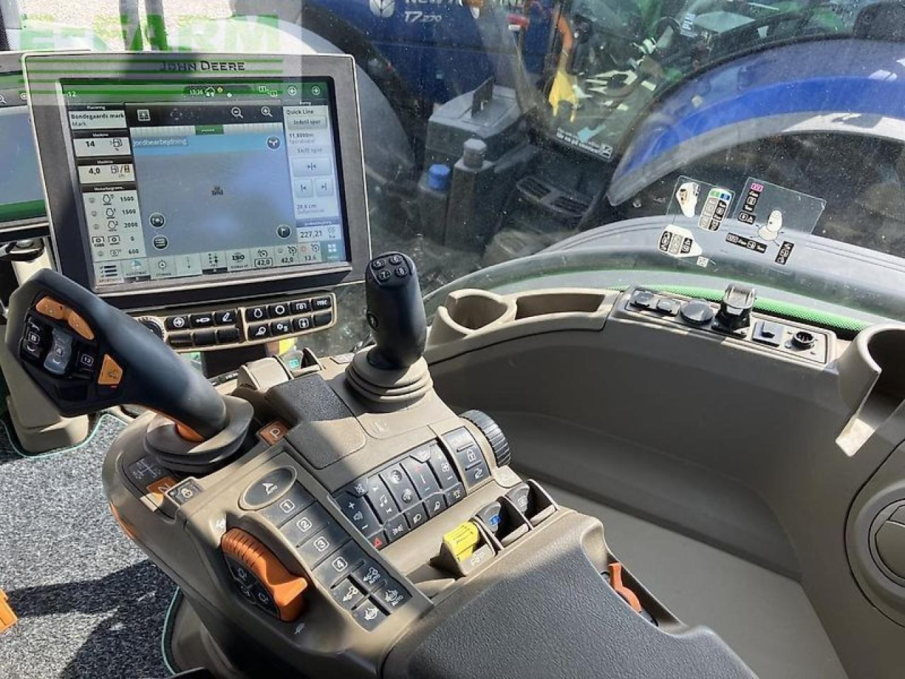 John Deere 8r 340 autopower - Tractor: afbeelding 5 John Deere 8r 340 autopower - Tractor: afbeelding 5