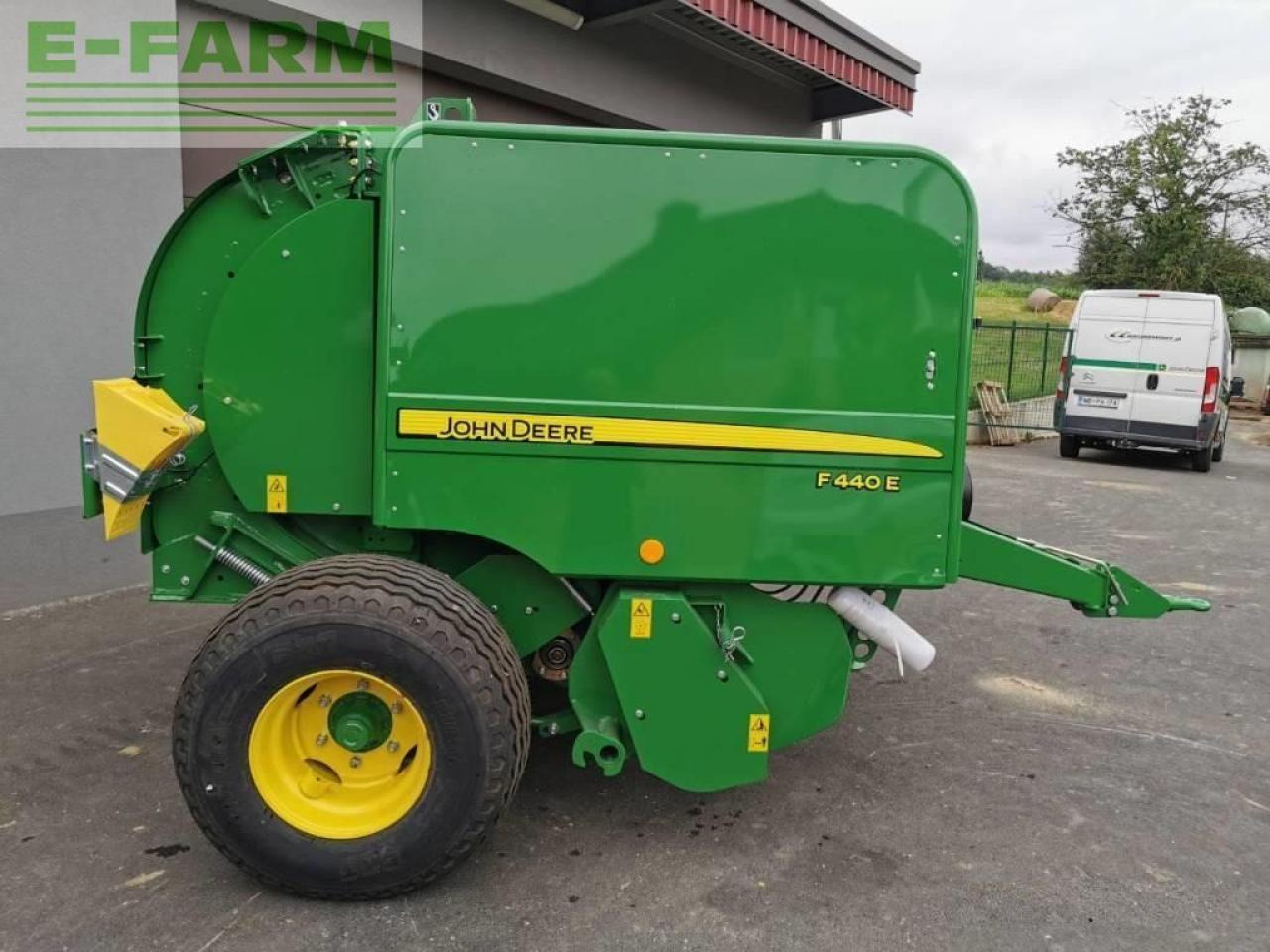 John Deere f440e - Vierkante balenpers: afbeelding 5 John Deere f440e - Vierkante balenpers: afbeelding 5