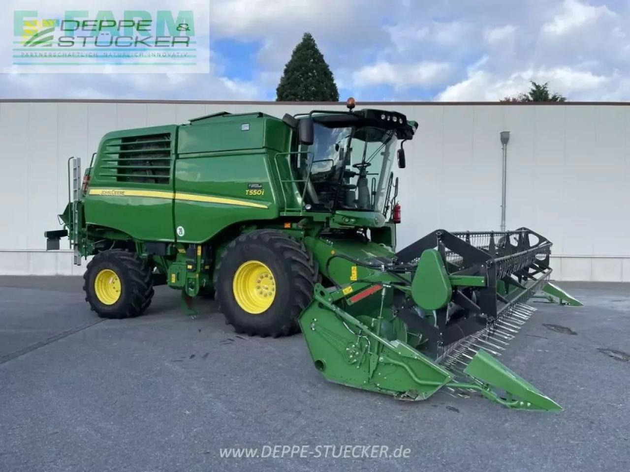 John Deere t550 mit 622r - Maaidorser: afbeelding 1 John Deere t550 mit 622r - Maaidorser: afbeelding 1