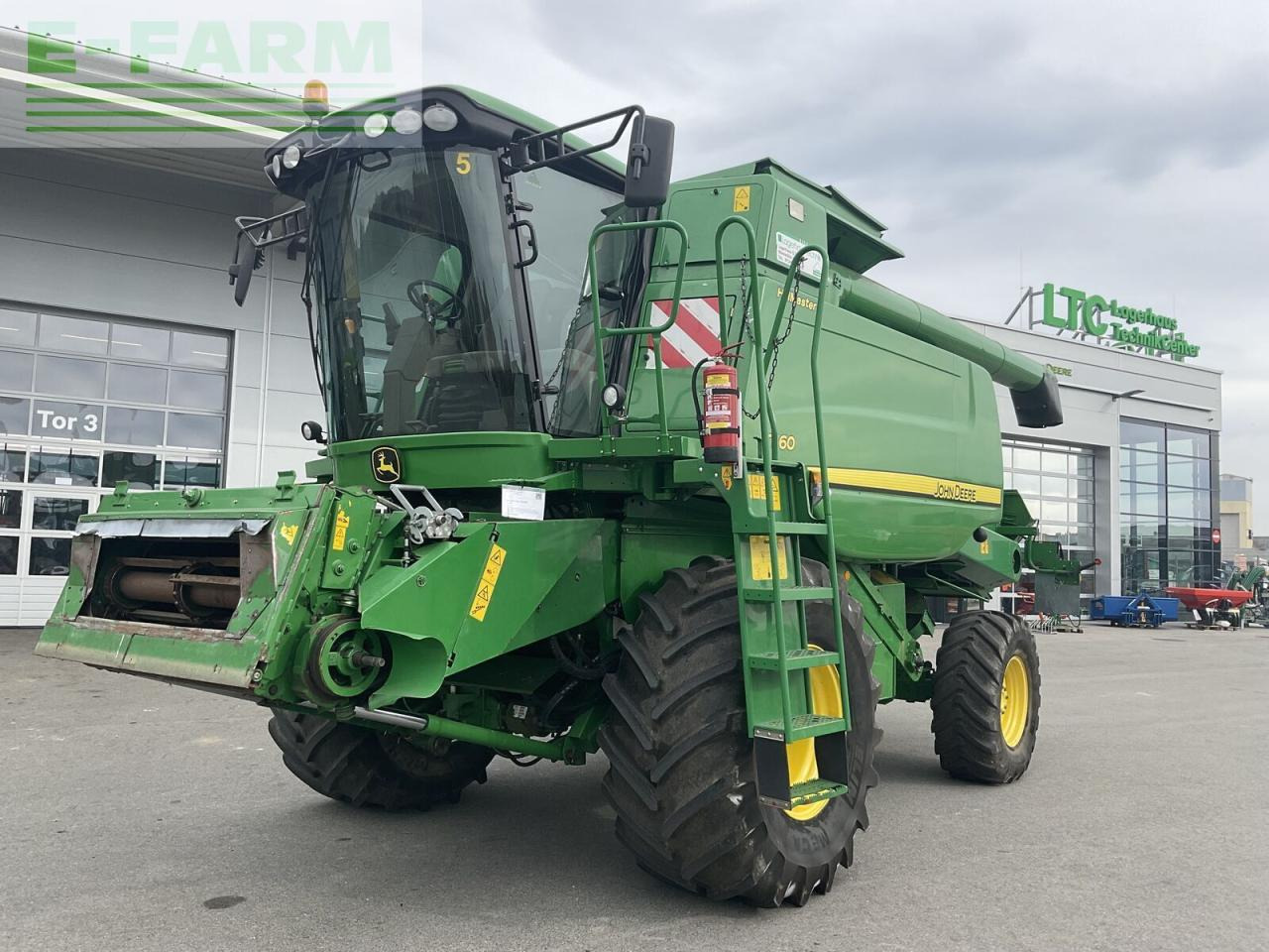 John Deere t560hm - Maaidorser: afbeelding 1 John Deere t560hm - Maaidorser: afbeelding 1