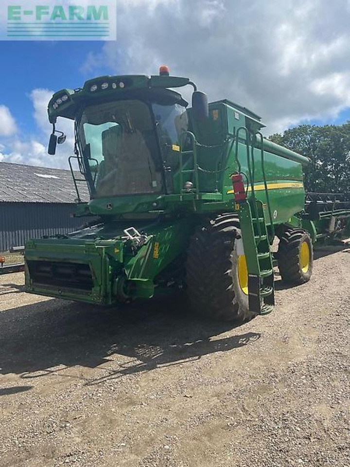 John Deere t670i - Maaidorser: afbeelding 1 John Deere t670i - Maaidorser: afbeelding 1