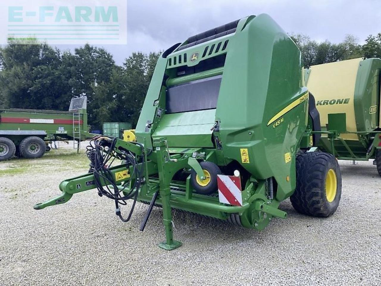 John Deere v 451 pm - Vierkante balenpers: afbeelding 2 John Deere v 451 pm - Vierkante balenpers: afbeelding 2