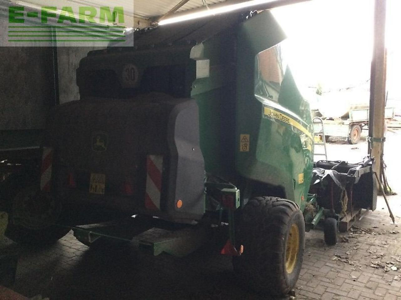 John Deere v451m - Vierkante balenpers: afbeelding 3 John Deere v451m - Vierkante balenpers: afbeelding 3