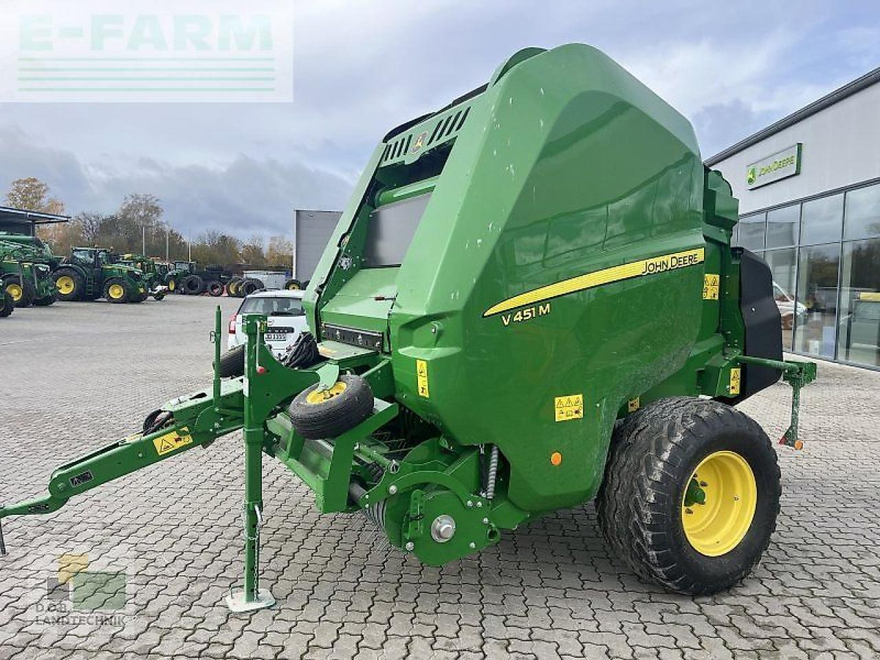 John Deere v451m - Vierkante balenpers: afbeelding 4 John Deere v451m - Vierkante balenpers: afbeelding 4
