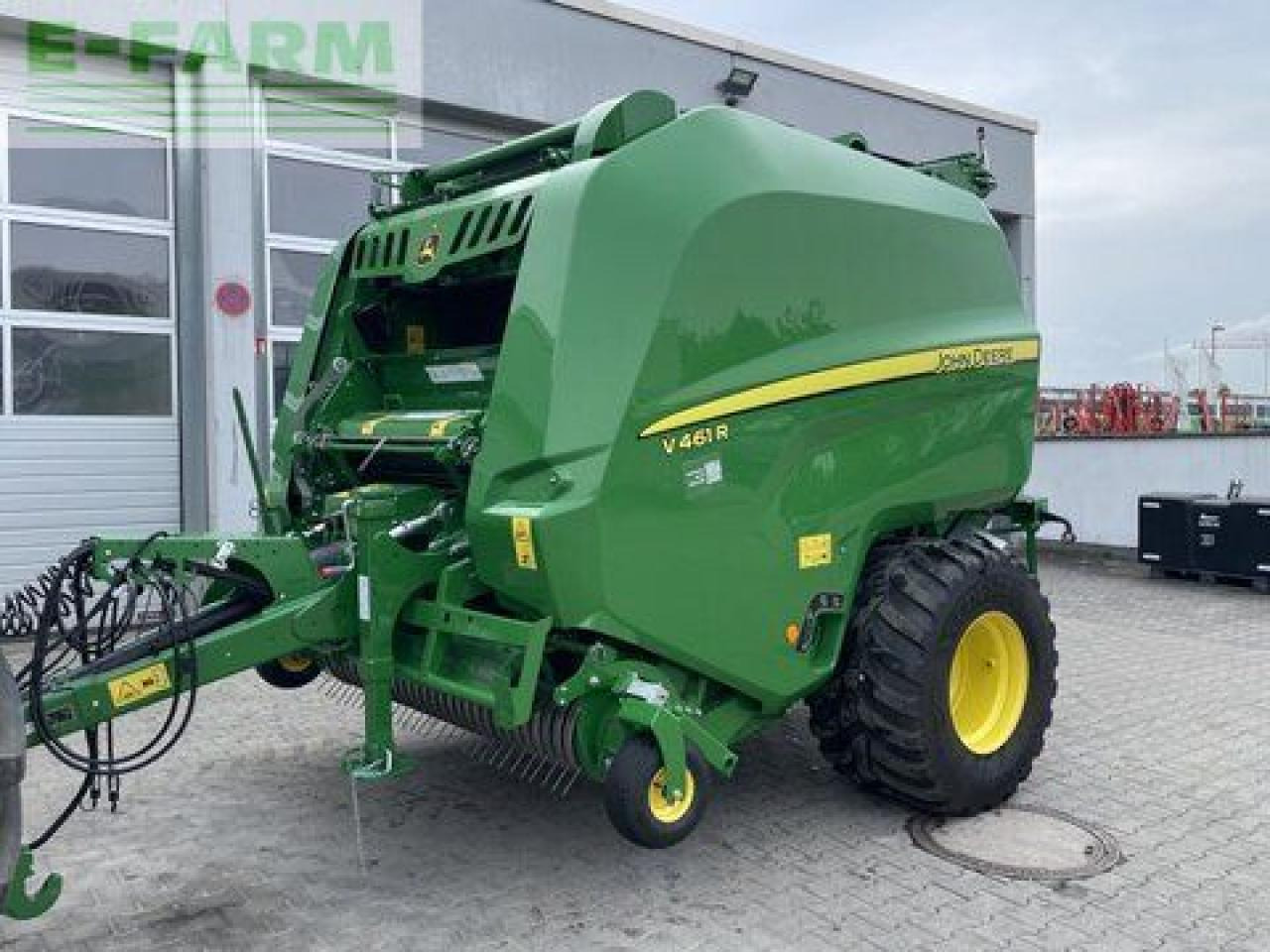 John Deere v461 r - Vierkante balenpers: afbeelding 1 John Deere v461 r - Vierkante balenpers: afbeelding 1
