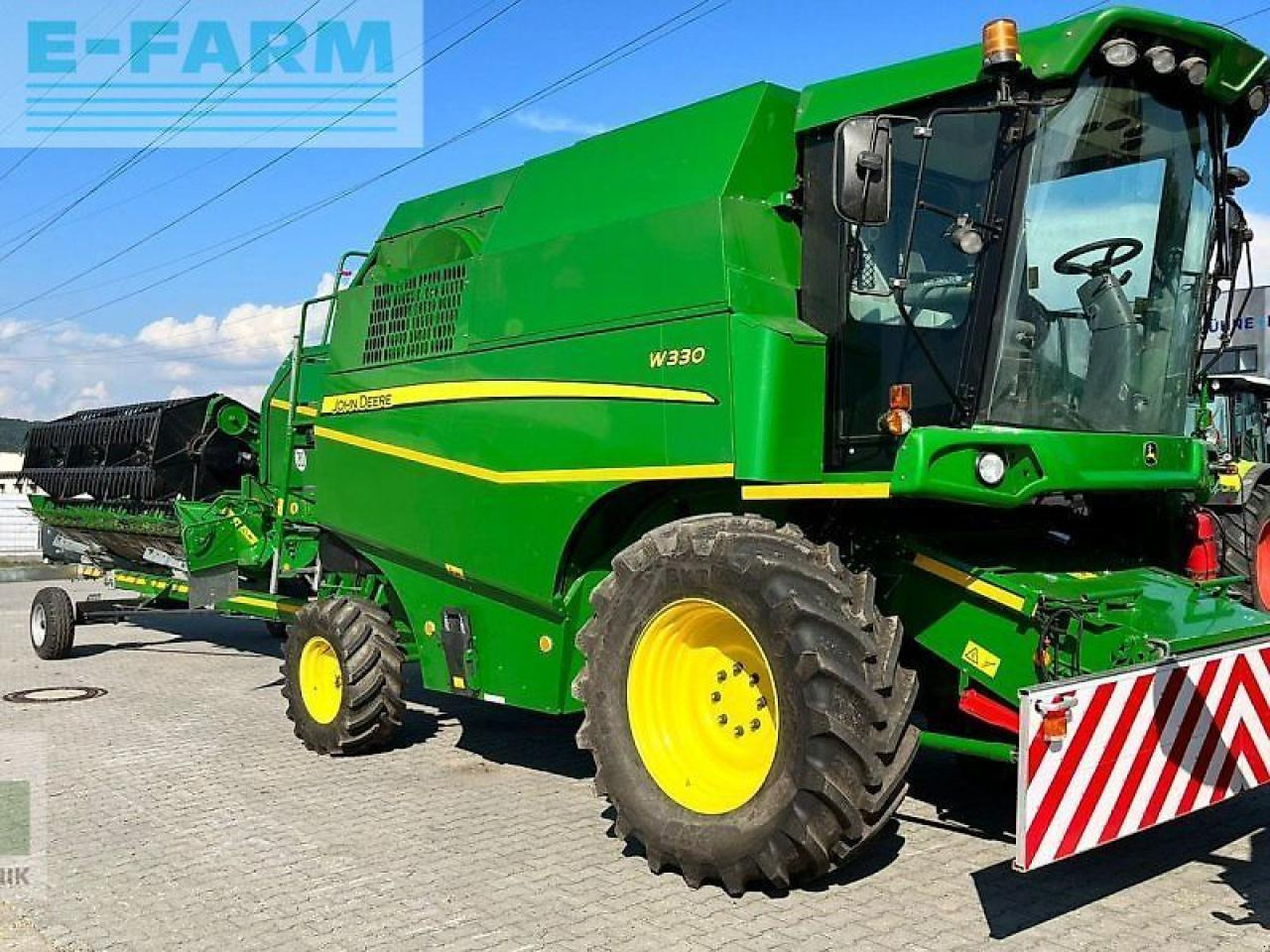 John Deere w330 - Maaidorser: afbeelding 1 John Deere w330 - Maaidorser: afbeelding 1