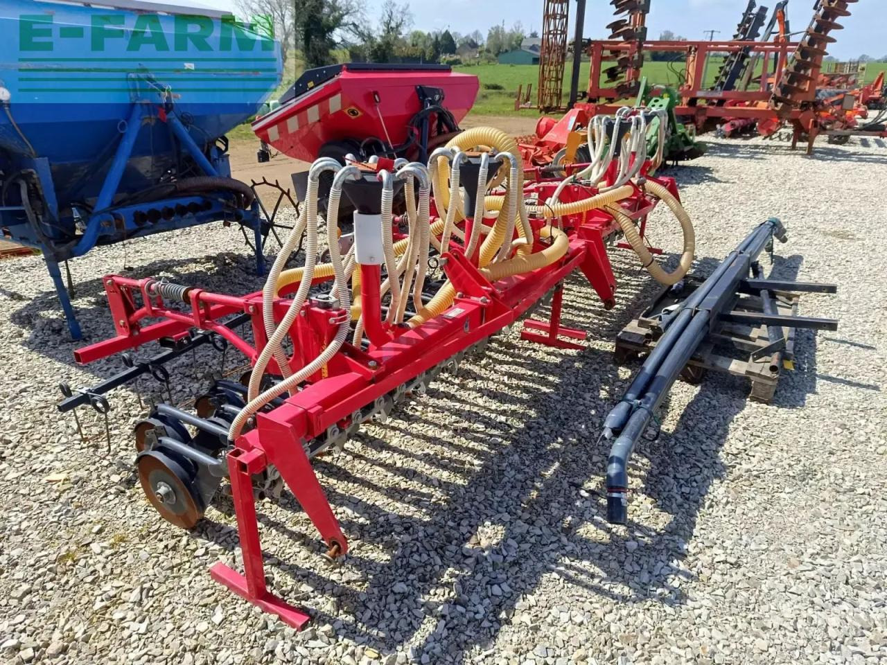 Kongskilde ns1500 + ligne de semis repliable 4m50 - Precisiezaaimachine: afbeelding 5 Kongskilde ns1500 + ligne de semis repliable 4m50 - Precisiezaaimachine: afbeelding 5