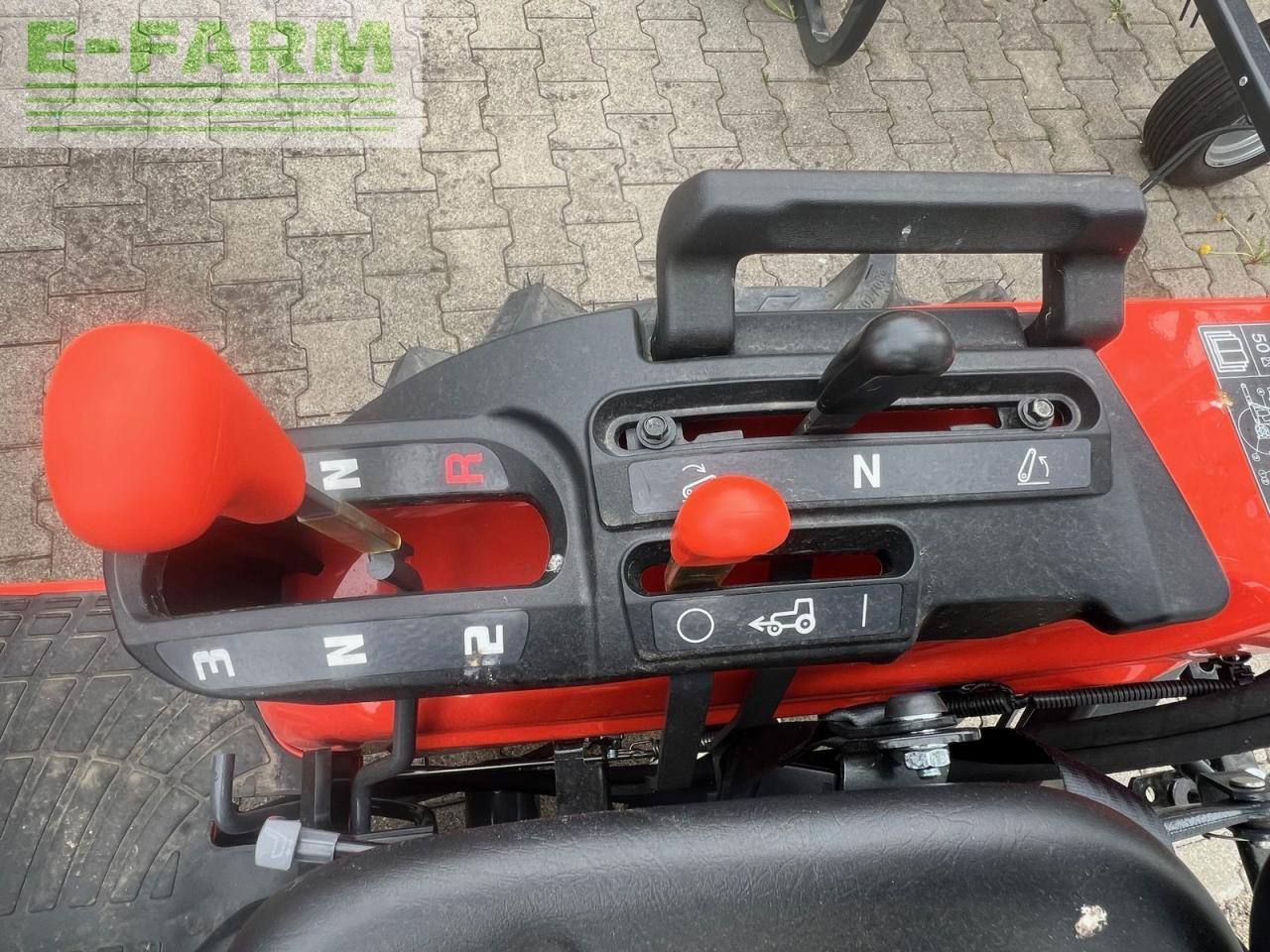 Kubota b1241 d-ec - Tractor: afbeelding 3 Kubota b1241 d-ec - Tractor: afbeelding 3
