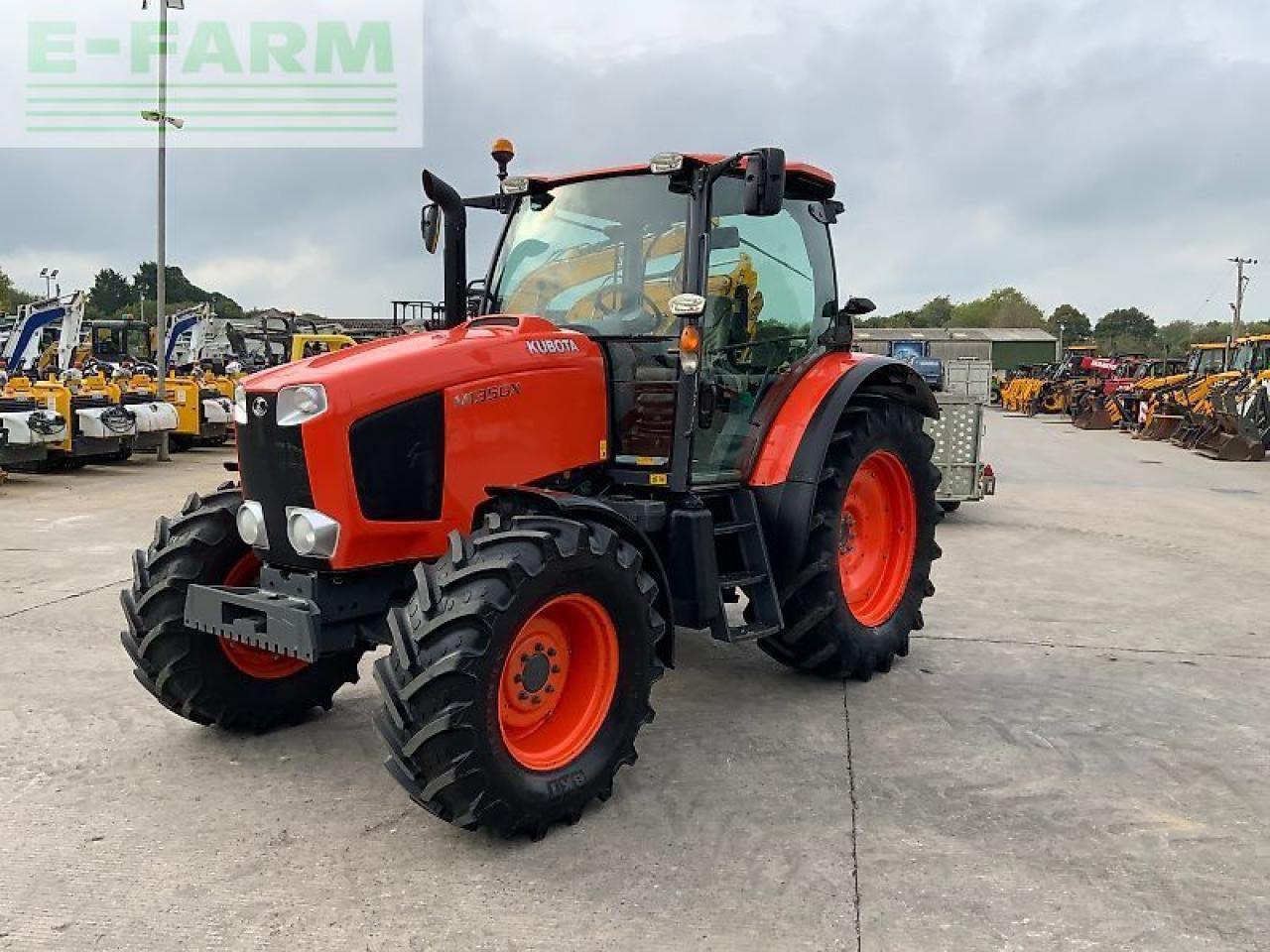 Kubota m135 gx tractor (st24279) - Tractor: afbeelding 4 Kubota m135 gx tractor (st24279) - Tractor: afbeelding 4