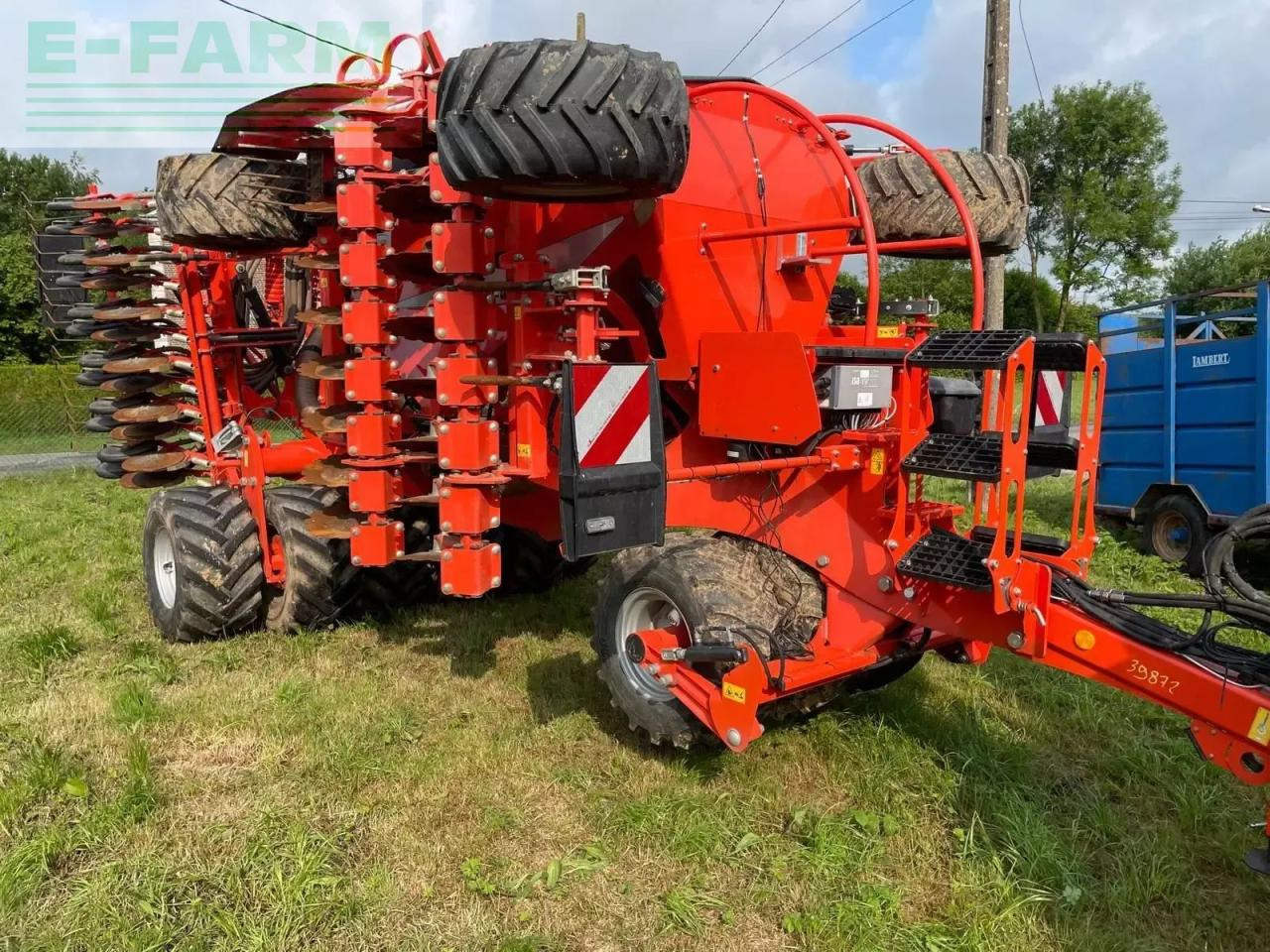 Kubota sc 1401 cf - Precisiezaaimachine: afbeelding 1 Kubota sc 1401 cf - Precisiezaaimachine: afbeelding 1