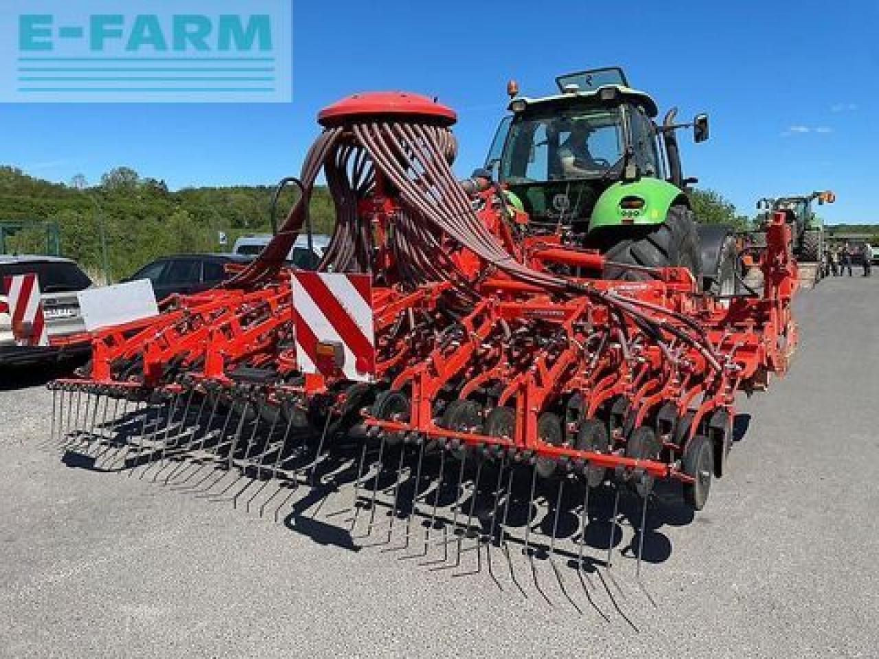 Kuhn drillkombi btf 5000 r mit fronttank und kreisele - Zaaimachine: afbeelding 1 Kuhn drillkombi btf 5000 r mit fronttank und kreisele - Zaaimachine: afbeelding 1