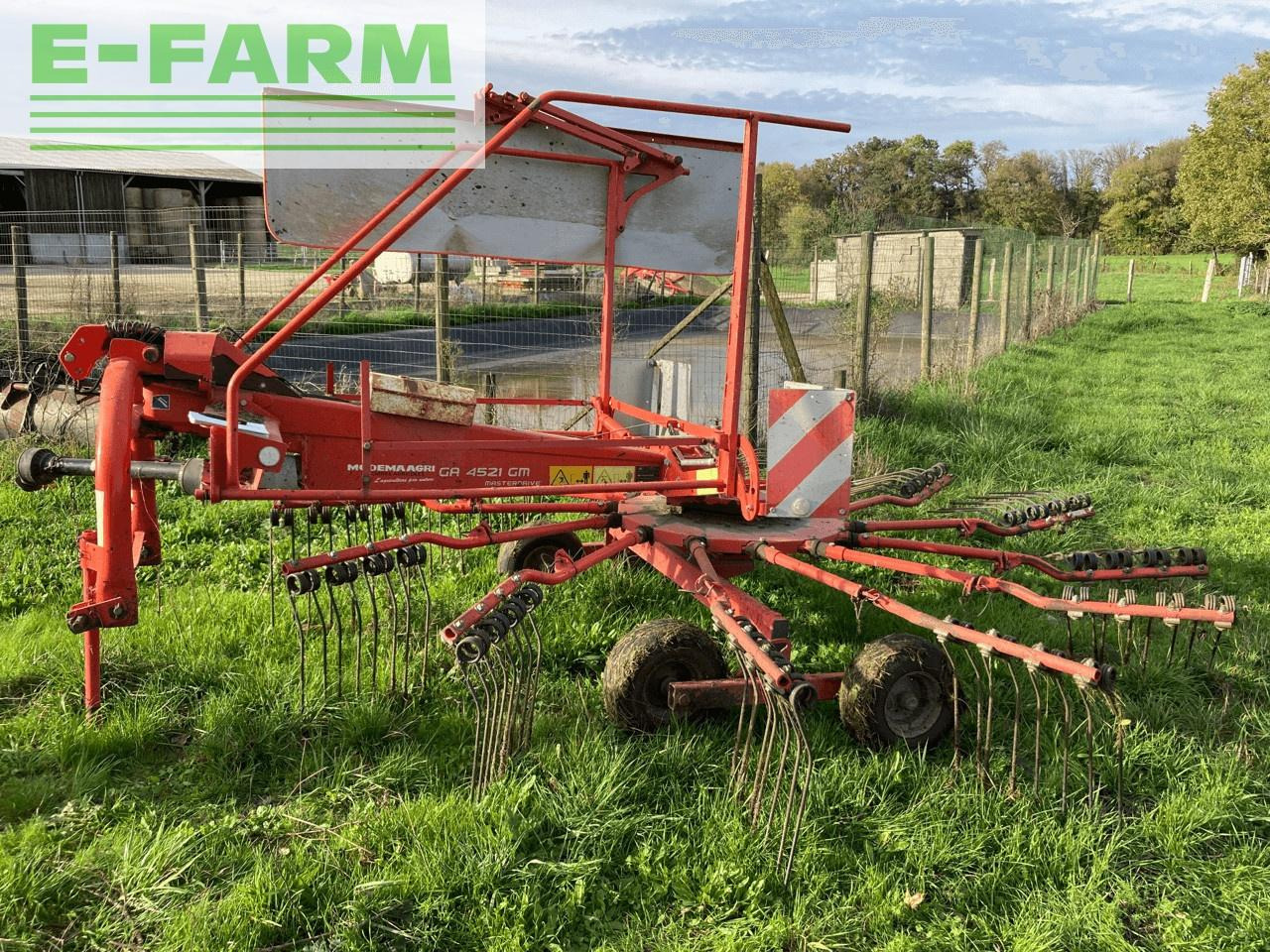 Kuhn ga 4521 gm - Hooischudder: afbeelding 3 Kuhn ga 4521 gm - Hooischudder: afbeelding 3