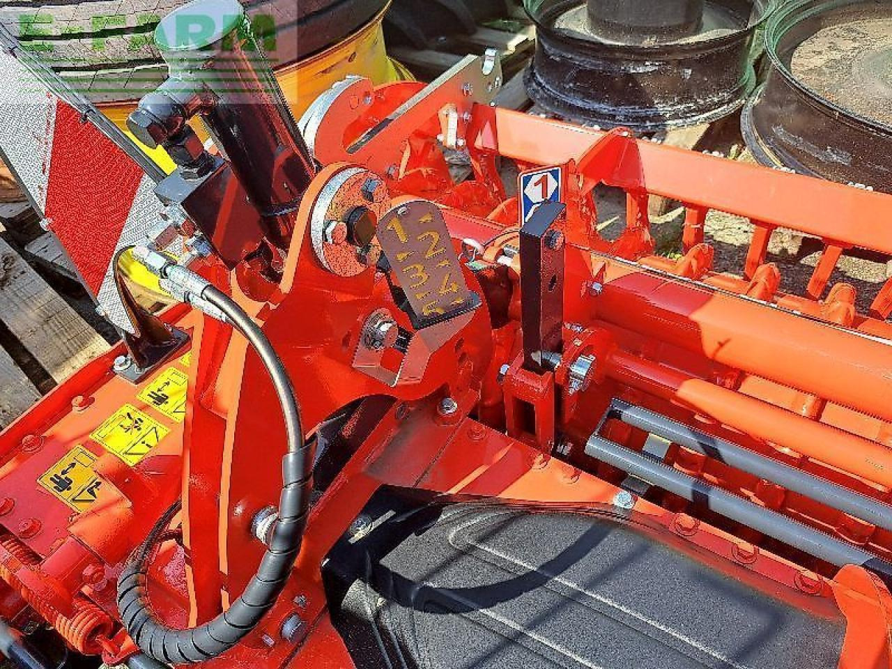 Kuhn hr3030 - Grondbewerking toebehoor: afbeelding 4 Kuhn hr3030 - Grondbewerking toebehoor: afbeelding 4