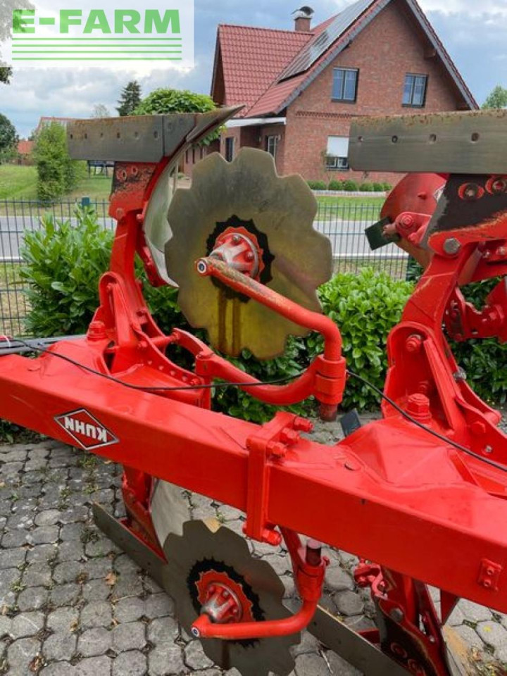 Kuhn varimaster 153 4e(4+1) t 80 102 - Ploeg: afbeelding 4 Kuhn varimaster 153 4e(4+1) t 80 102 - Ploeg: afbeelding 4