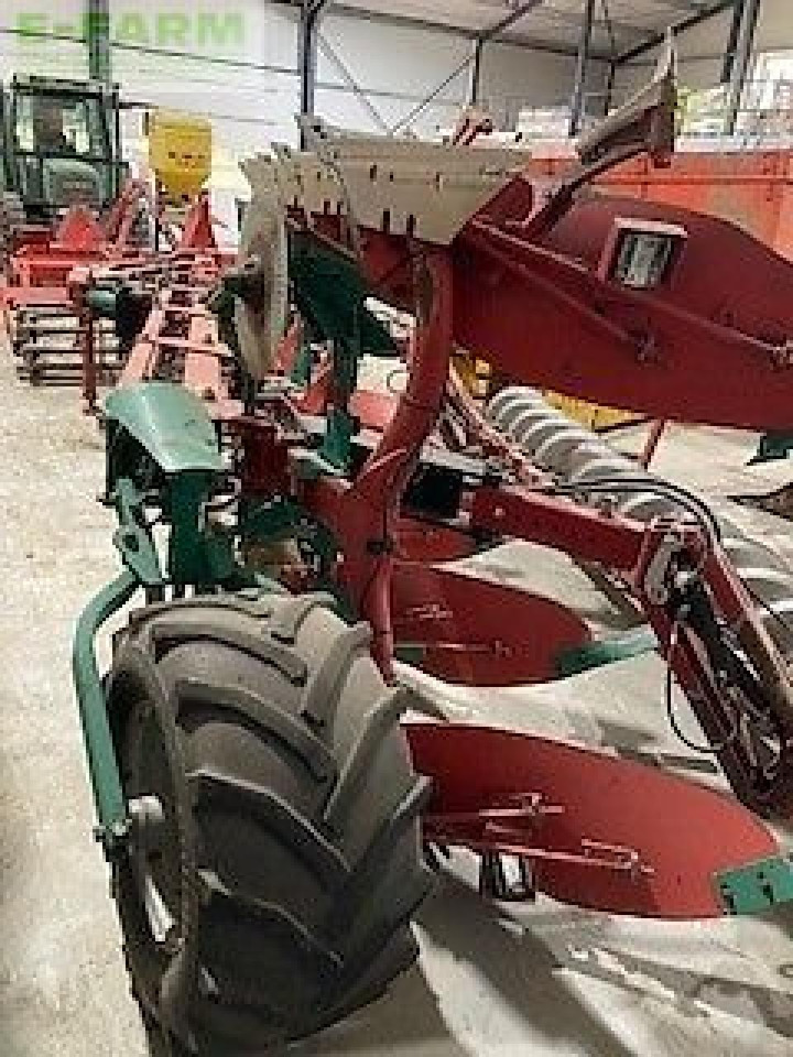 Kverneland kk 2500b i plough isobus met vorenpakker - Ploeg: afbeelding 2 Kverneland kk 2500b i plough isobus met vorenpakker - Ploeg: afbeelding 2