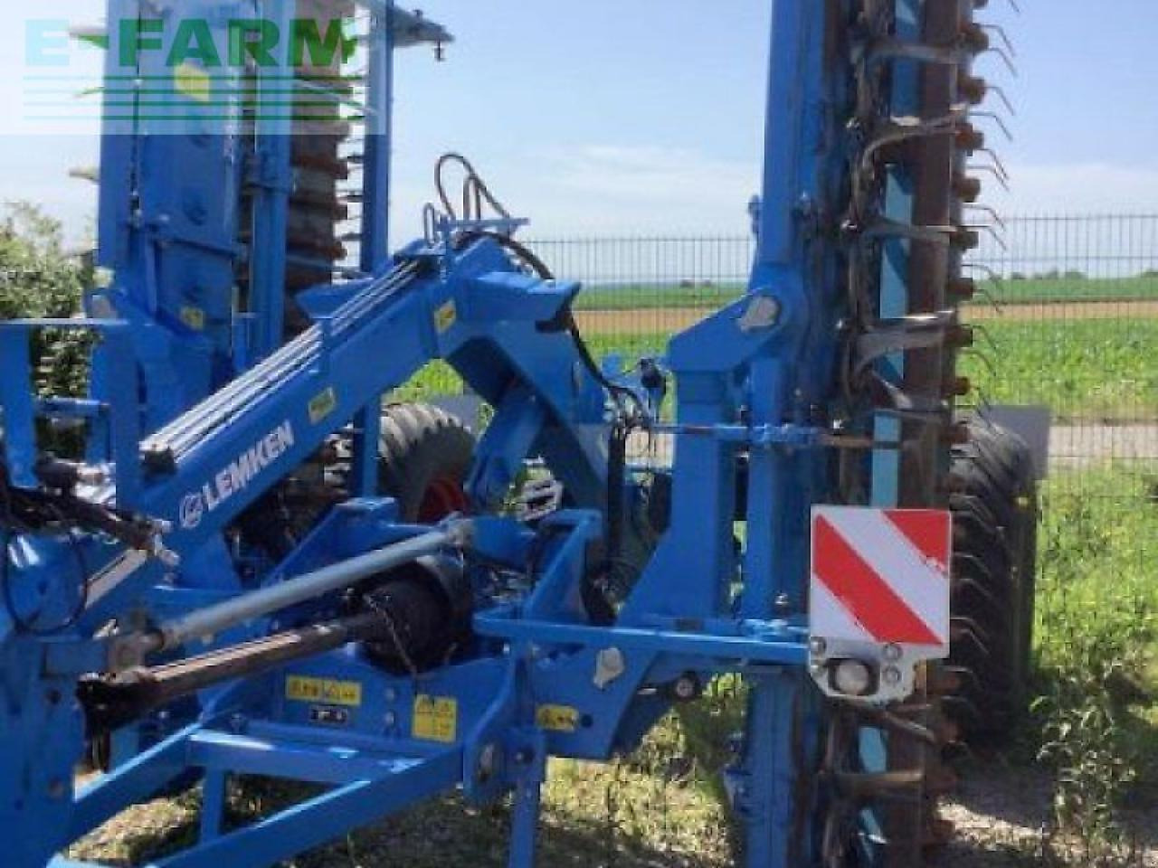 Lemken zirkon 12 mit fahrwerk - Grondbewerking toebehoor: afbeelding 1 Lemken zirkon 12 mit fahrwerk - Grondbewerking toebehoor: afbeelding 1