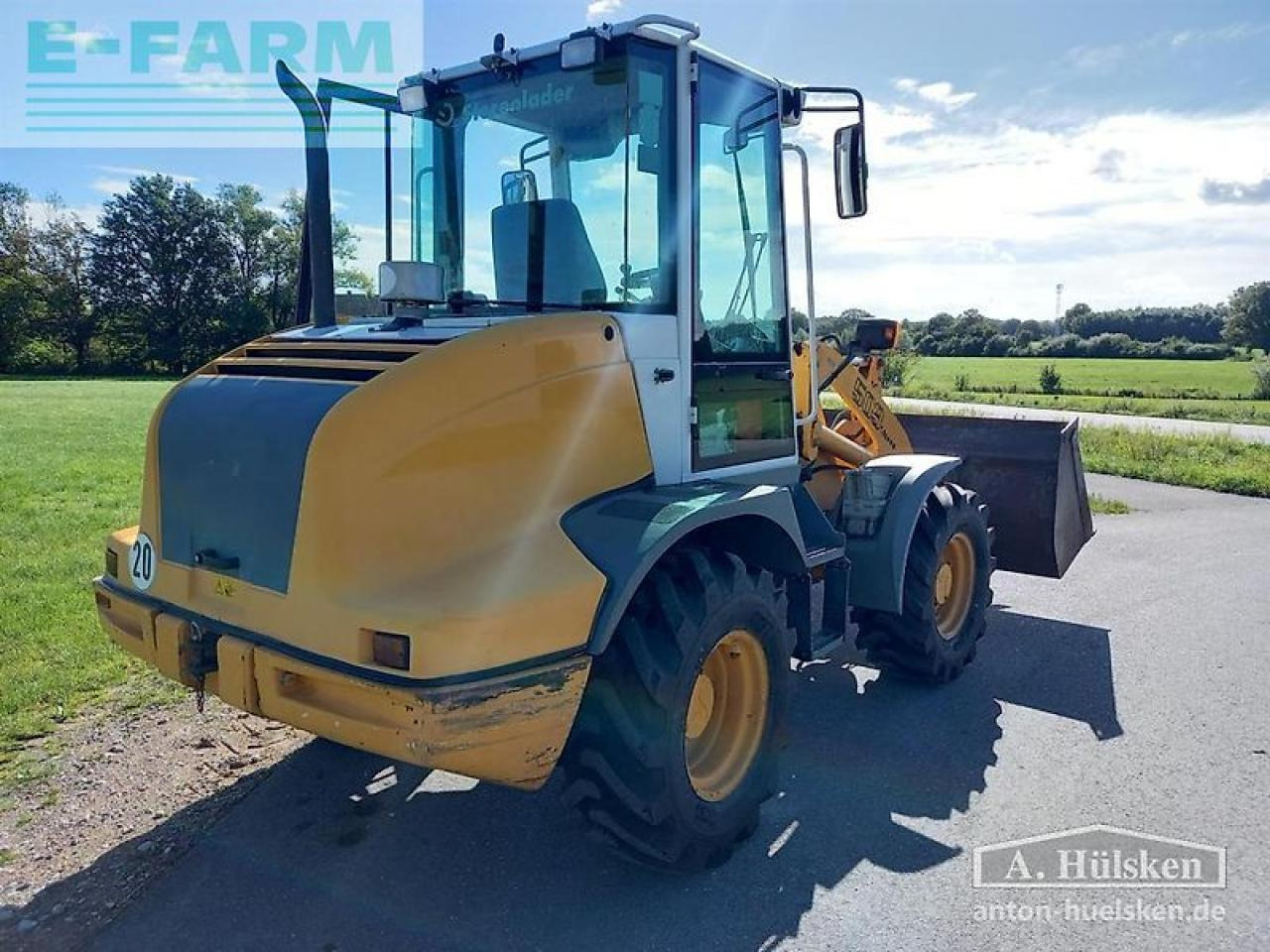 Liebherr 509 stereo inkl. schaufel und palettengabel - Minigraafmachine: afbeelding 4 Liebherr 509 stereo inkl. schaufel und palettengabel - Minigraafmachine: afbeelding 4