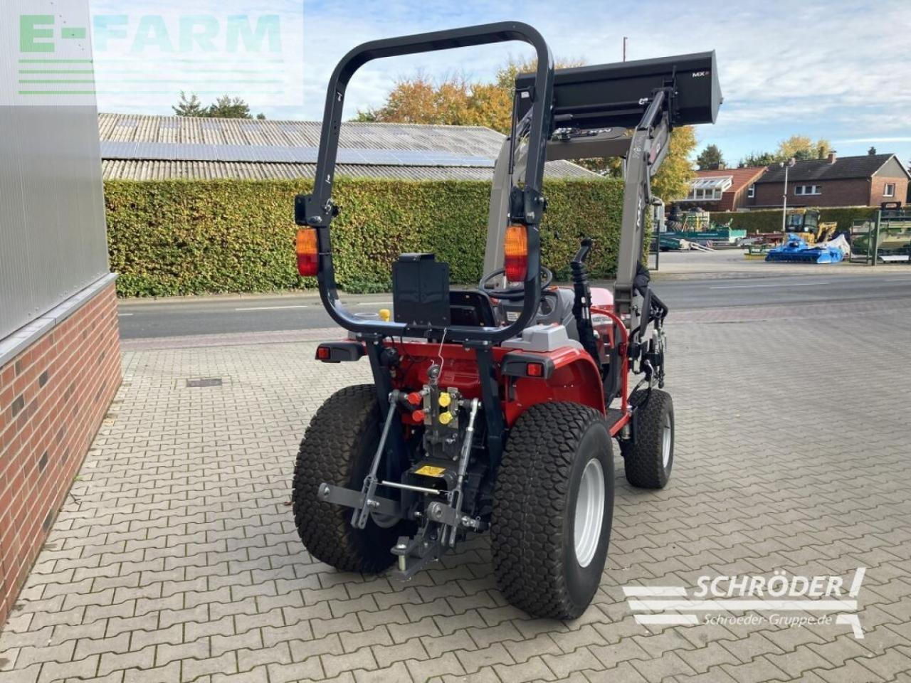 Massey Ferguson 1735 m hp ( iseki th 5370 ahl ) - Tractor: afbeelding 3 Massey Ferguson 1735 m hp ( iseki th 5370 ahl ) - Tractor: afbeelding 3
