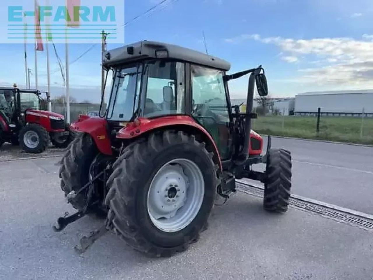 Massey Ferguson 5455 - Tractor: afbeelding 4 Massey Ferguson 5455 - Tractor: afbeelding 4