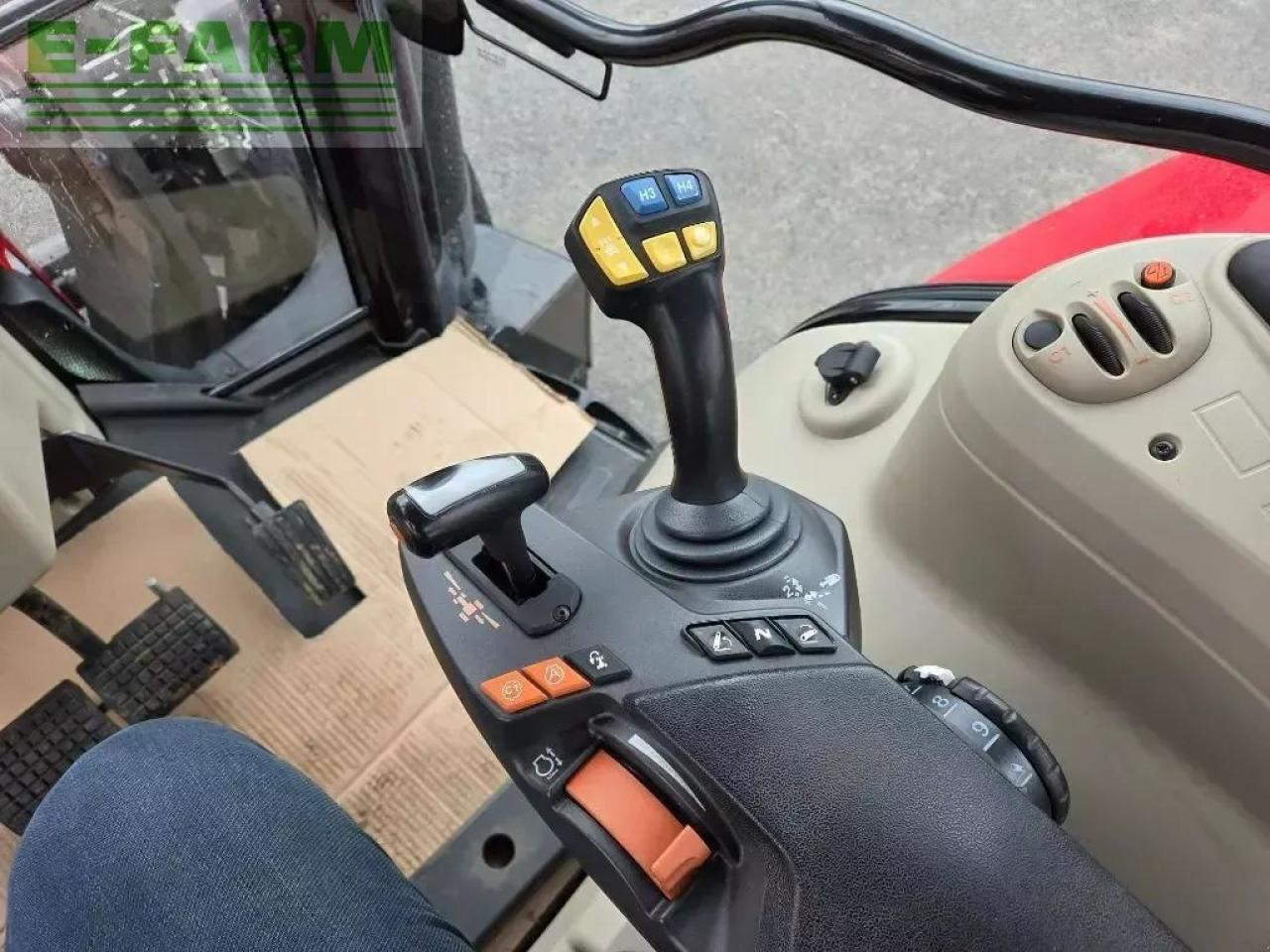 Massey Ferguson 6715 s dyna-6 efficient Efficient - Tractor: afbeelding 3 Massey Ferguson 6715 s dyna-6 efficient Efficient - Tractor: afbeelding 3