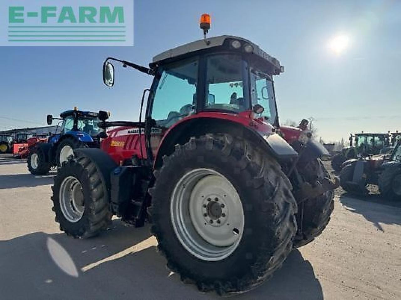 Massey Ferguson 6715 s dyna vt - Tractor: afbeelding 2 Massey Ferguson 6715 s dyna vt - Tractor: afbeelding 2