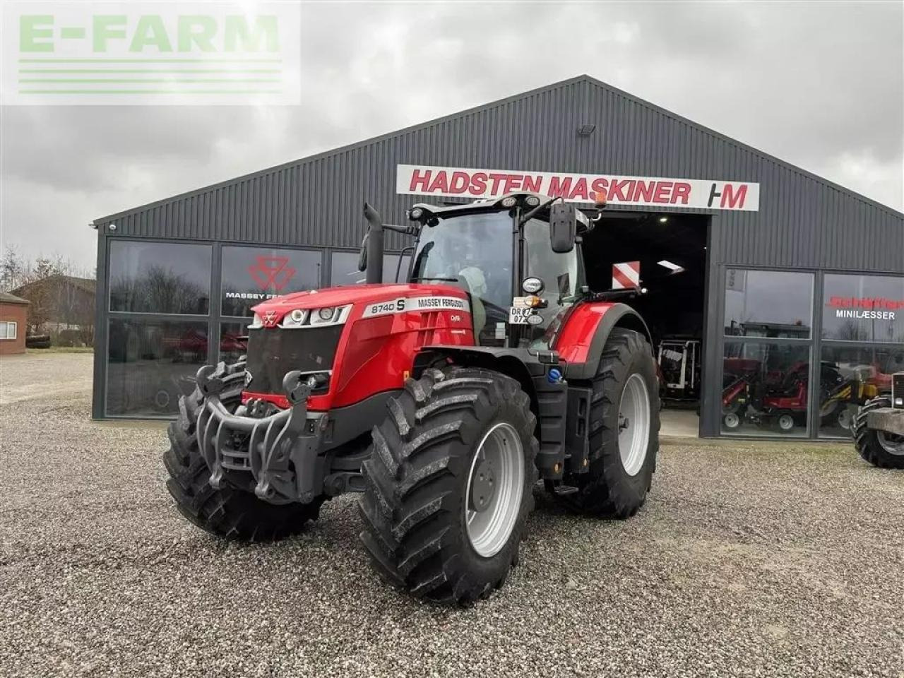 Massey Ferguson 8740s dyna vt exclusive Exclusive - Tractor: afbeelding 1 Massey Ferguson 8740s dyna vt exclusive Exclusive - Tractor: afbeelding 1