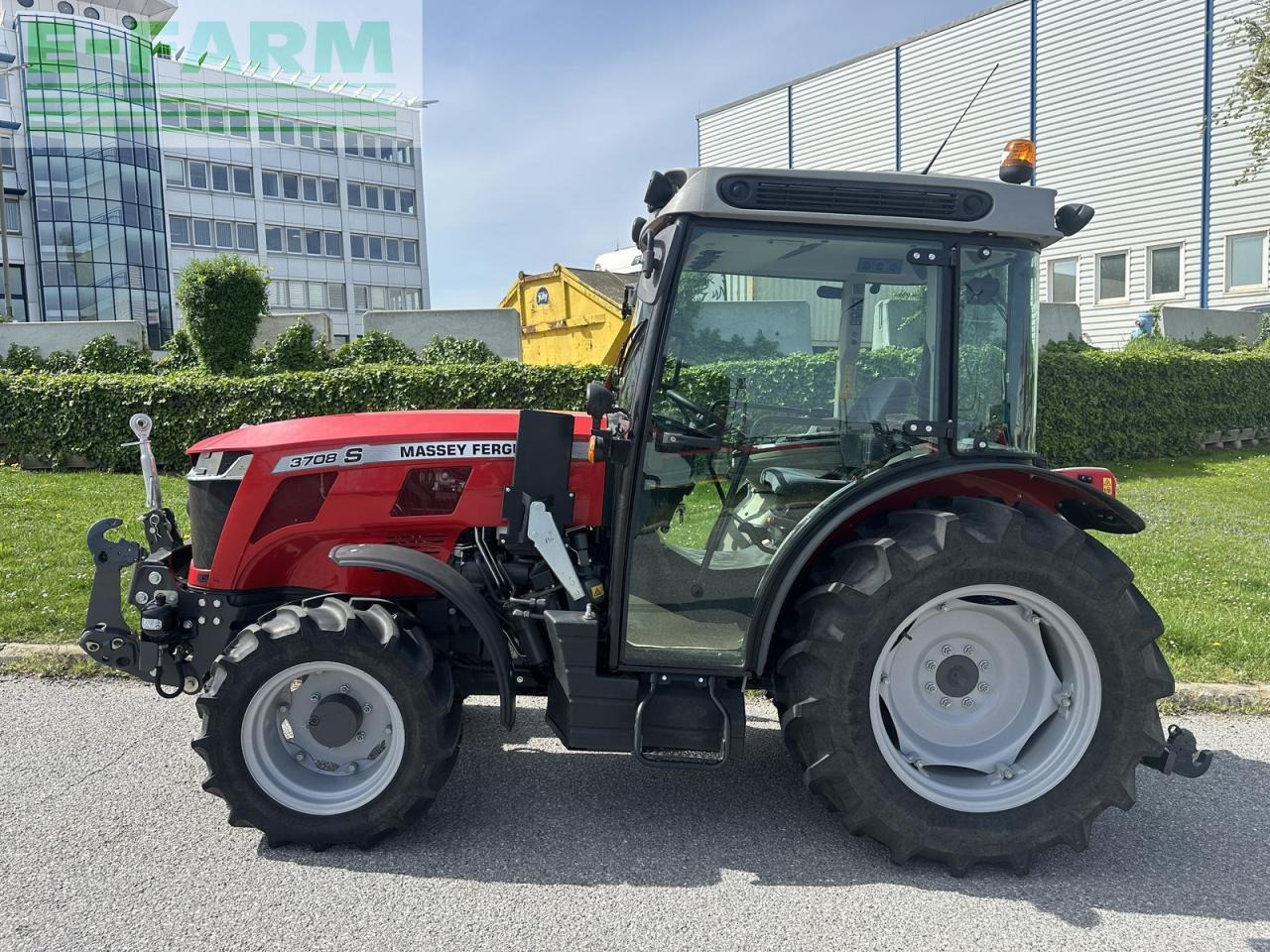 Massey Ferguson mf 3708 - Tractor: afbeelding 3 Massey Ferguson mf 3708 - Tractor: afbeelding 3