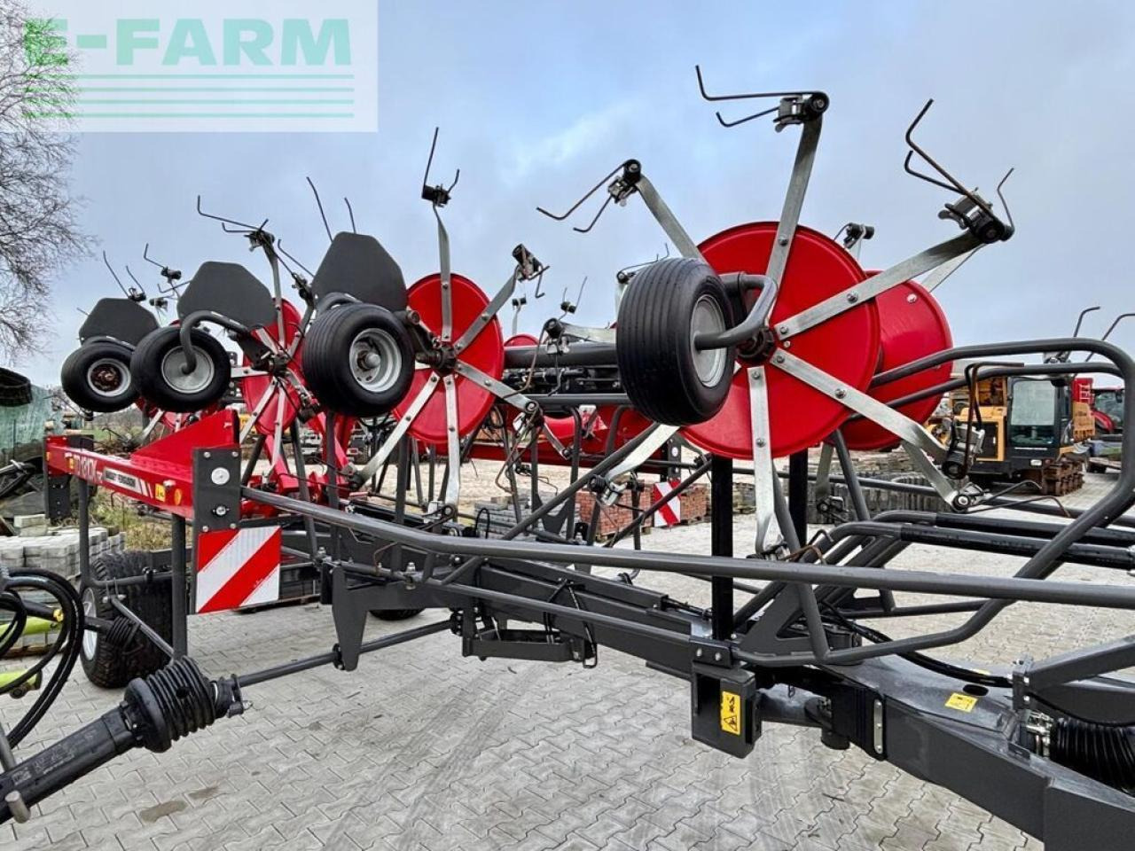 Massey Ferguson td 1310 x trc, wie neu ! - Hooischudder: afbeelding 4 Massey Ferguson td 1310 x trc, wie neu ! - Hooischudder: afbeelding 4