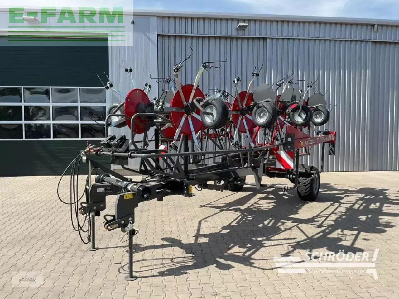 Massey Ferguson td 1310x trc (lotus 1250 t) - Hooischudder: afbeelding 1 Massey Ferguson td 1310x trc (lotus 1250 t) - Hooischudder: afbeelding 1
