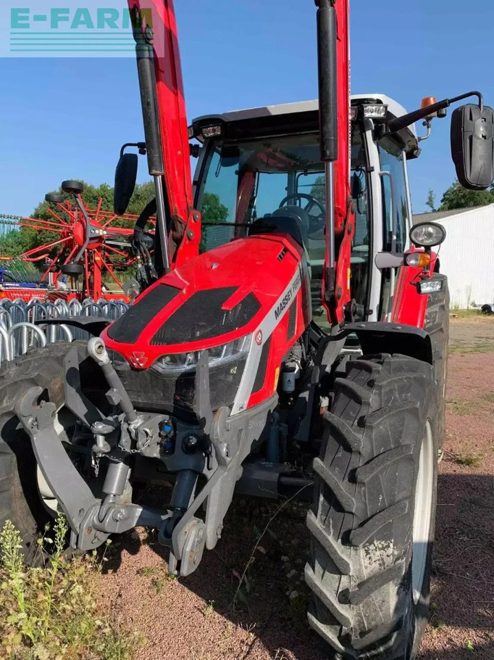 Massey Ferguson tracteur agricole 5s 115 massey ferguson - Tractor: afbeelding 1 Massey Ferguson tracteur agricole 5s 115 massey ferguson - Tractor: afbeelding 1
