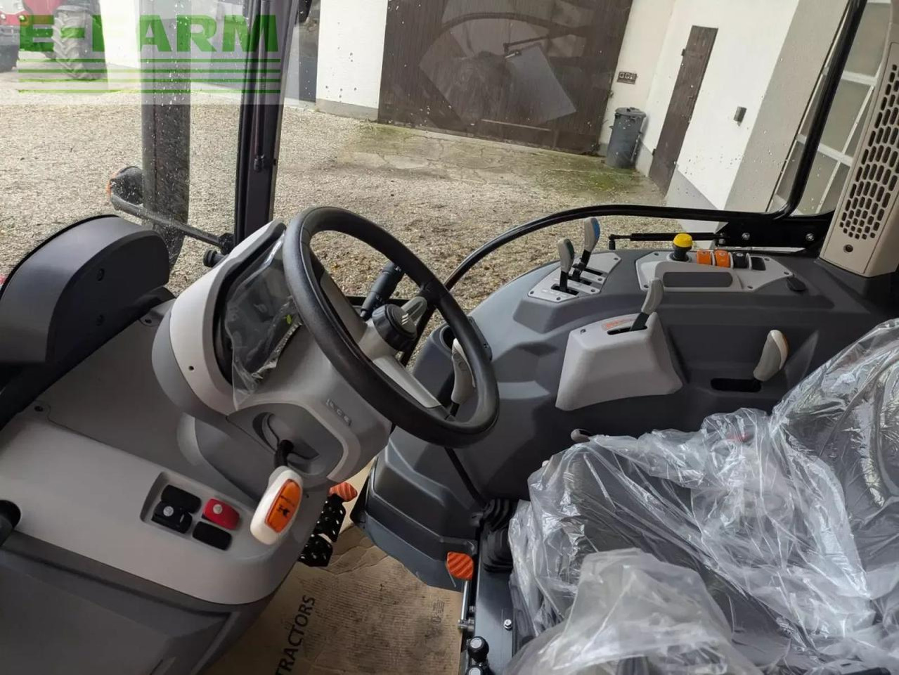 McCormick x4.080 - Tractor: afbeelding 4 McCormick x4.080 - Tractor: afbeelding 4