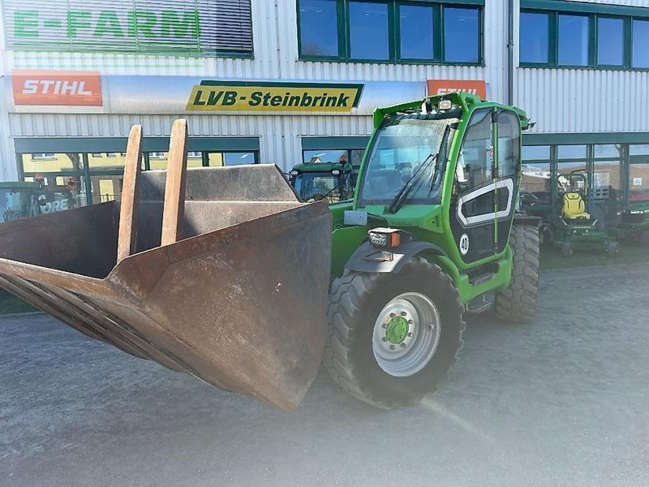 Merlo 42.7 cs - Verreiker: afbeelding 1 Merlo 42.7 cs - Verreiker: afbeelding 1
