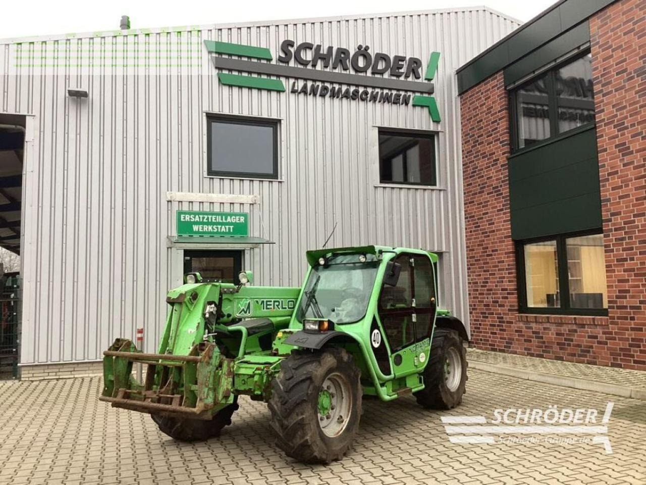 Merlo p 32.6 l - Verreiker: afbeelding 1 Merlo p 32.6 l - Verreiker: afbeelding 1