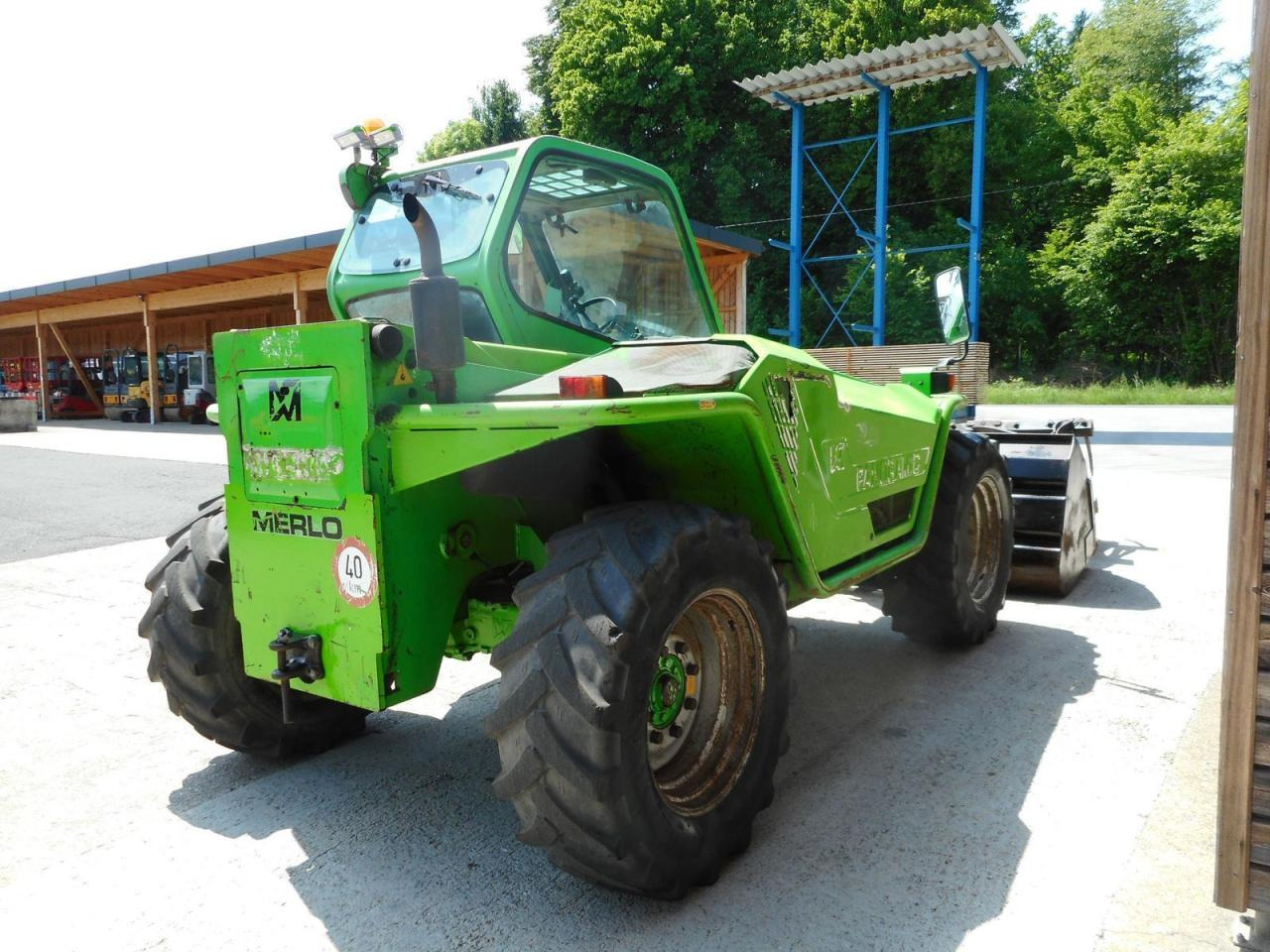 Merlo p33.7kt mit schaufel + greiferschaufel + gabel - Verreiker: afbeelding 4 Merlo p33.7kt mit schaufel + greiferschaufel + gabel - Verreiker: afbeelding 4