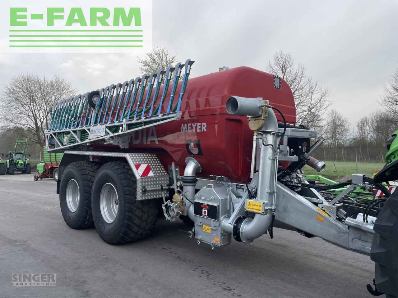 Meyer-Lohne mls 16000 mit bomech farmer 15 - Mesttank: afbeelding 1 Meyer-Lohne mls 16000 mit bomech farmer 15 - Mesttank: afbeelding 1