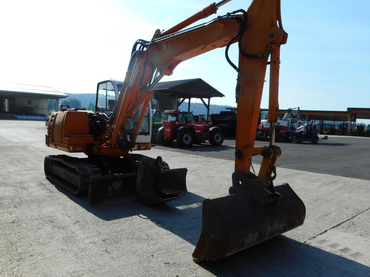 Neuson 8002rd ( 7.900kg ) hydr. sw + verstellausleger - Minigraafmachine: afbeelding 5 Neuson 8002rd ( 7.900kg ) hydr. sw + verstellausleger - Minigraafmachine: afbeelding 5