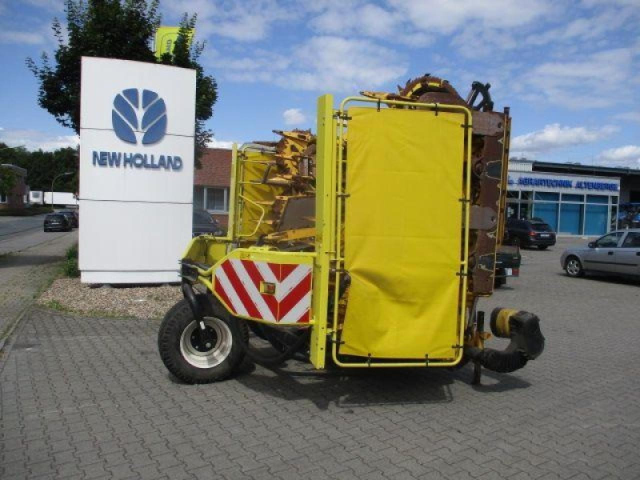 New Holland 90 sfi - 12reihig - Hakselaar toebehoor: afbeelding 1 New Holland 90 sfi - 12reihig - Hakselaar toebehoor: afbeelding 1