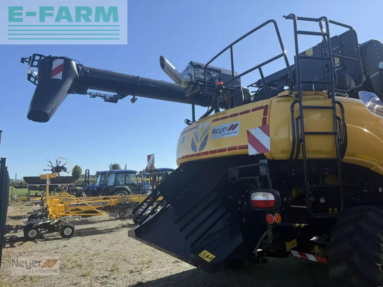 New Holland cr 7.90 - Maaidorser: afbeelding 4 New Holland cr 7.90 - Maaidorser: afbeelding 4