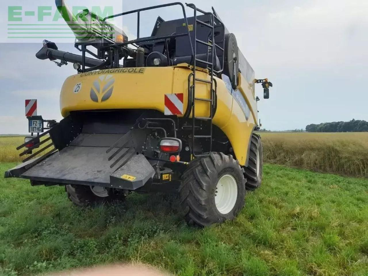 New Holland cr 8.80 - Maaidorser: afbeelding 4 New Holland cr 8.80 - Maaidorser: afbeelding 4