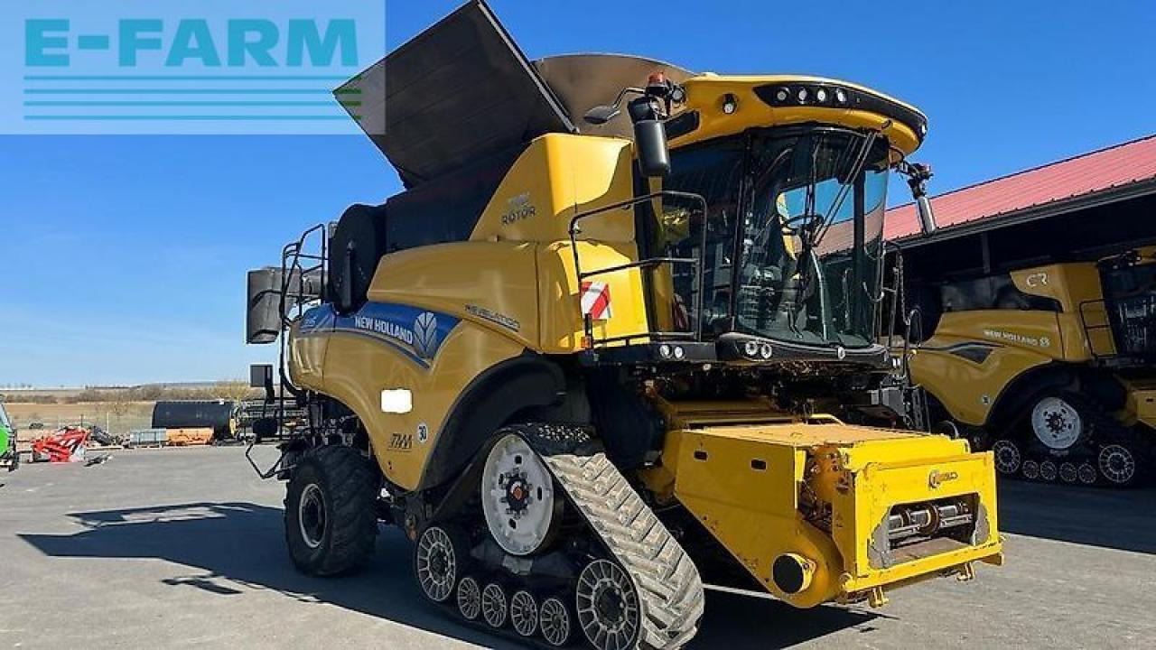 New Holland cr 8.90 10,7msw + sww mähdrescher intellisense macdon - Maaidorser: afbeelding 4 New Holland cr 8.90 10,7msw + sww mähdrescher intellisense macdon - Maaidorser: afbeelding 4