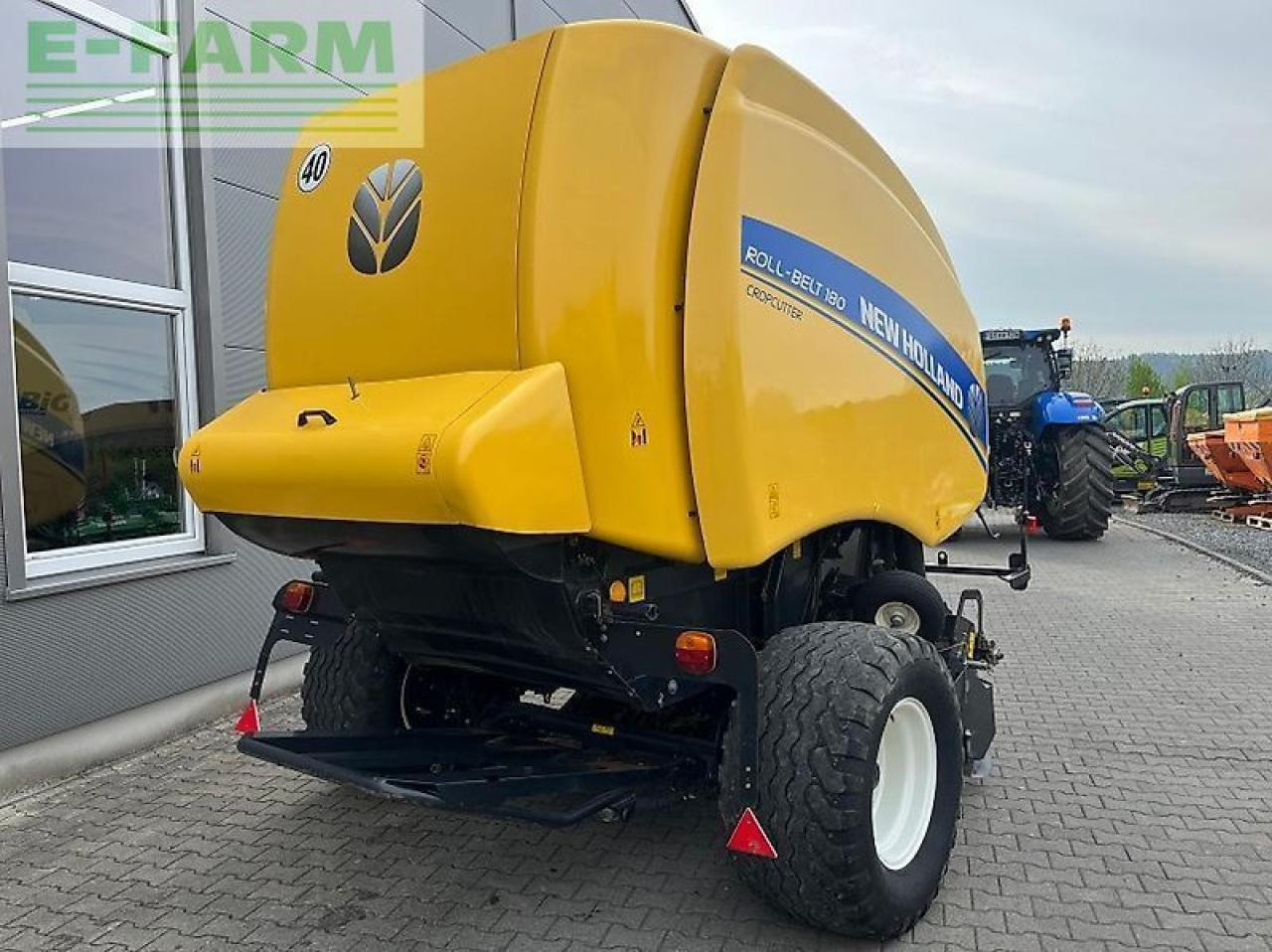 New Holland rb 180 c - Vierkante balenpers: afbeelding 2 New Holland rb 180 c - Vierkante balenpers: afbeelding 2